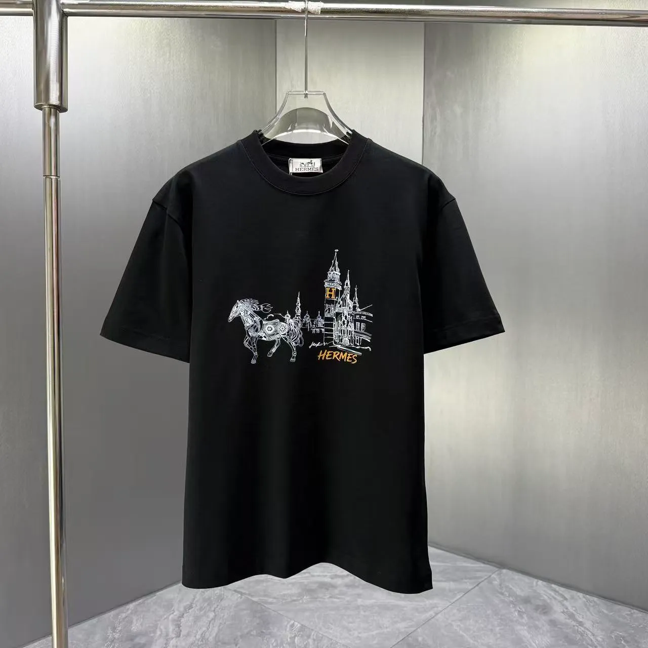 HERM* * 2026 New Arrival T logo ：Black White Yellow Bright Red Sizes：S M L XL XXL